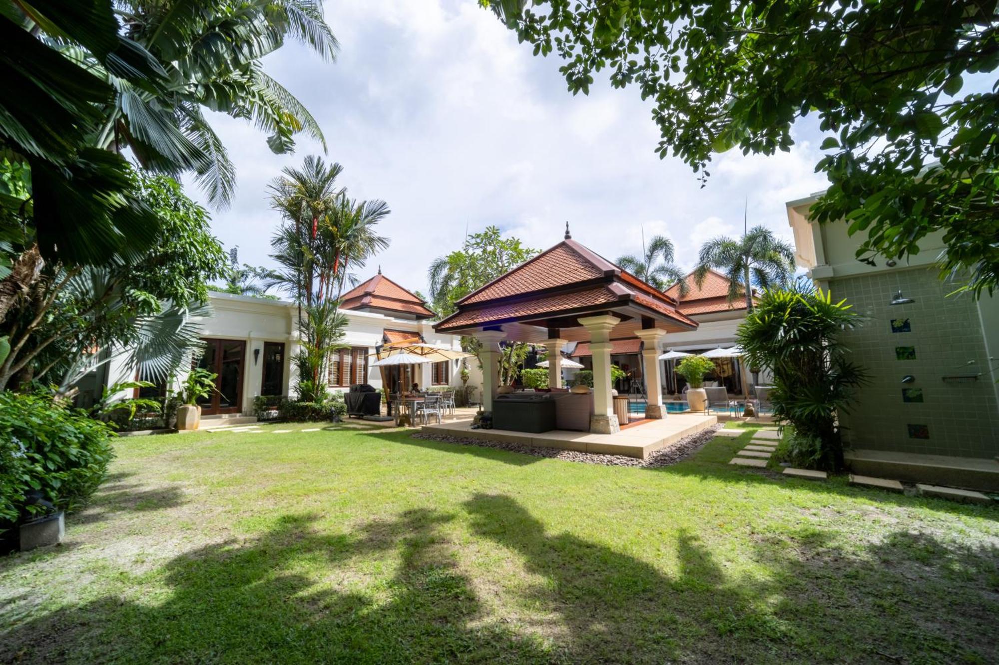 Saitaan,4Br Seaside Garden Pool Villa, Laguna Area Bang Tao Beach  Exterior foto